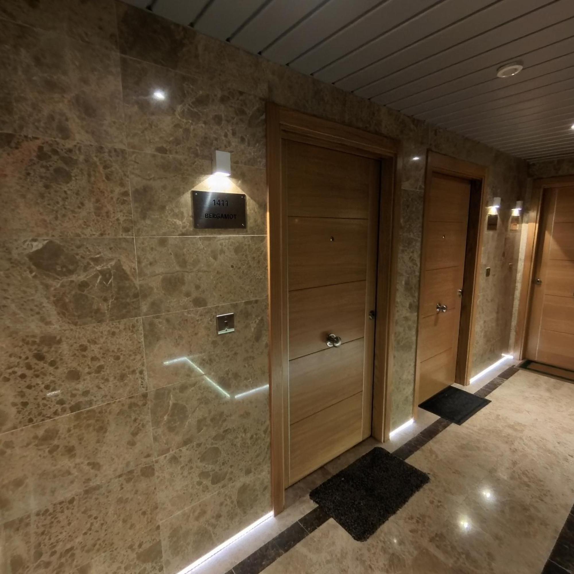Ocean Spa Suite 11-Hosted By Sweetstay Gibraltar Exterior foto